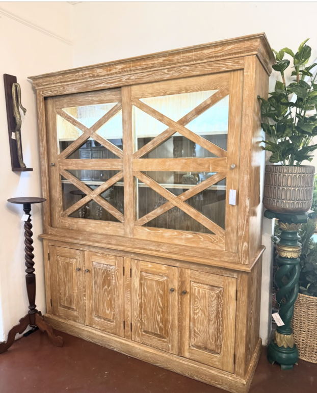 Aok Cabinet